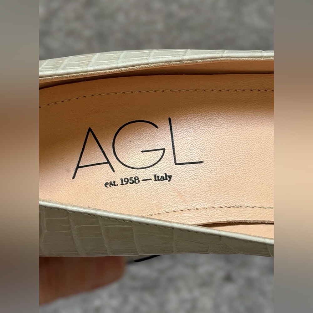 AGL Croc Embossed Off White Block Heel Leather Pumps Women’s 7 Formal Elegant - Picture 8 of 16